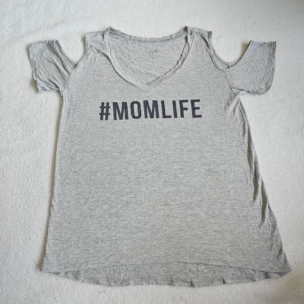 Gray #momlife soft tee with black text and shoulder cutout